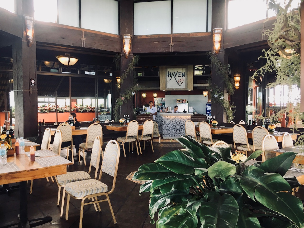 セブの山奥レストランカフェ・Haven Cafe at West 35 ササセブ